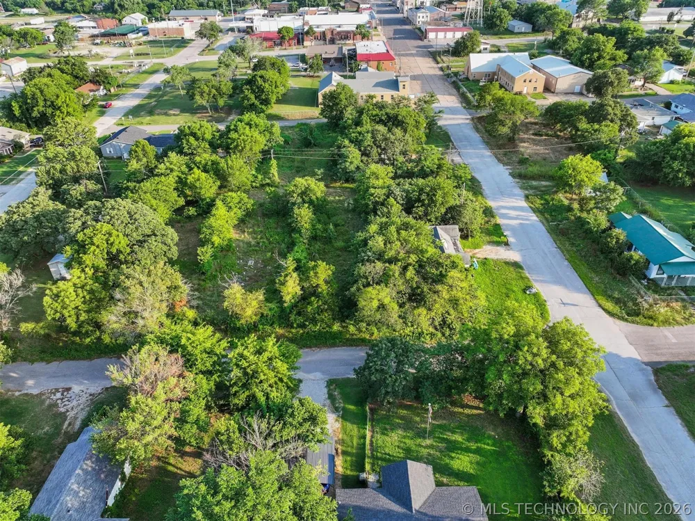 9 Kewanee Street Healdton, OK 73438