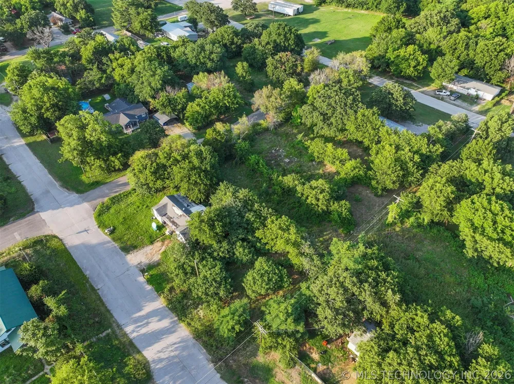 9 Kewanee Street Healdton, OK 73438