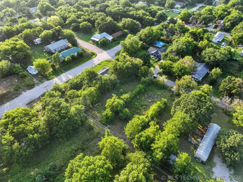9 Kewanee Street Healdton, OK 73438