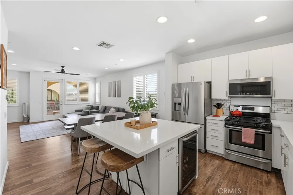 809 S Anaheim Boulevard #101 Anaheim, CA 92805