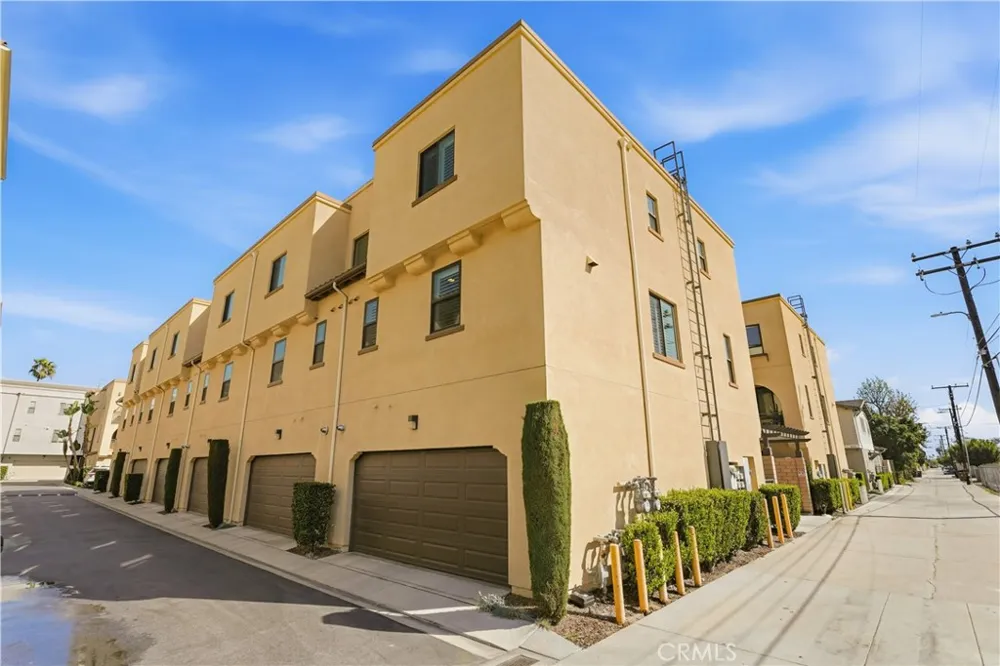 809 S Anaheim Boulevard #101 Anaheim, CA 92805