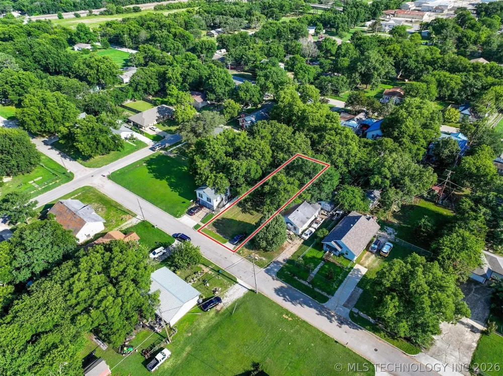 18 8th Avenue NE Ardmore, OK 73401