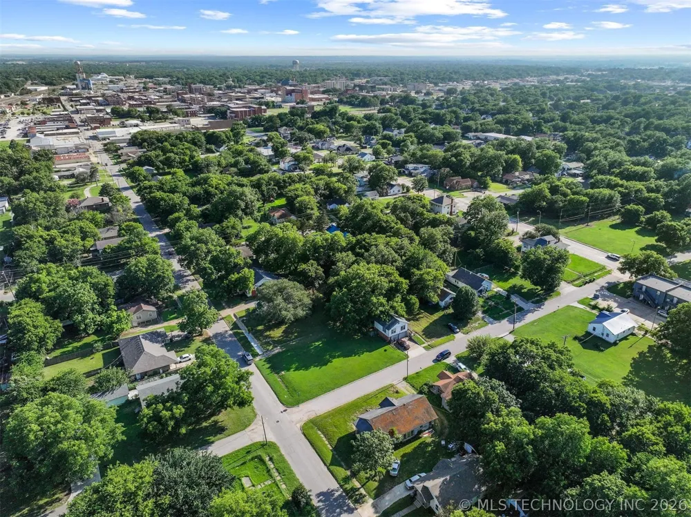 18 8th Avenue NE Ardmore, OK 73401