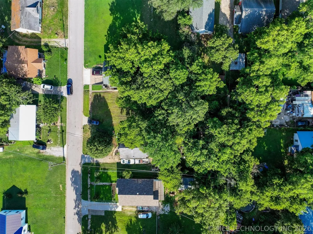 18 8th Avenue NE Ardmore, OK 73401