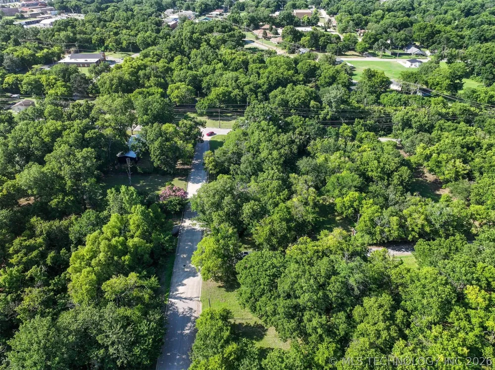 12 G STREET SE Ardmore, OK 73401