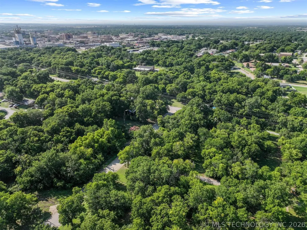 12 G STREET SE Ardmore, OK 73401