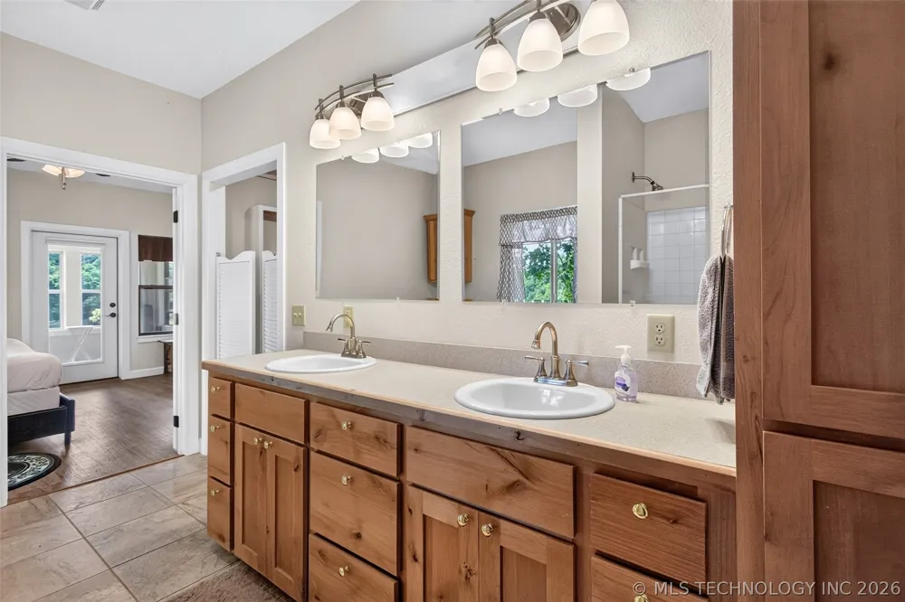 42313 County Road 510 Eucha, OK 74342