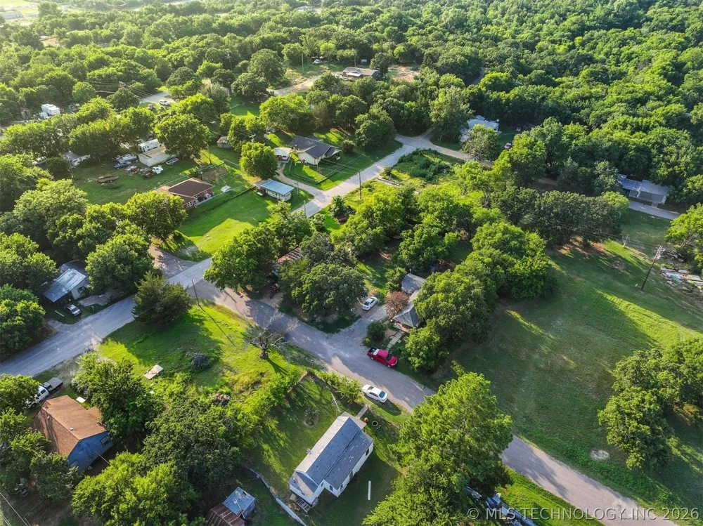 317 McGraw Street Healdton, OK 73438