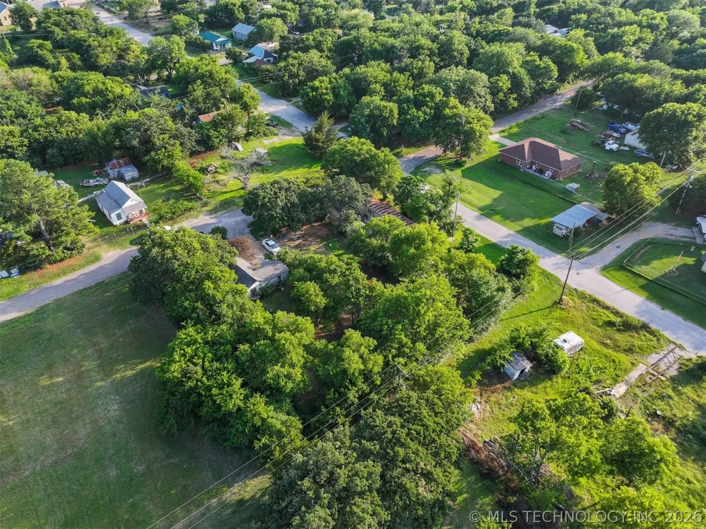 317 McGraw Street Healdton, OK 73438
