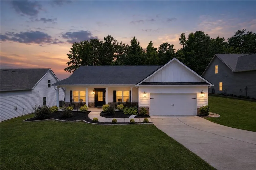 8851 St Andrews Parkway Winston, GA 30187