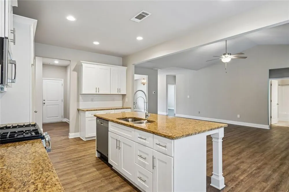 8851 St Andrews Parkway Winston, GA 30187