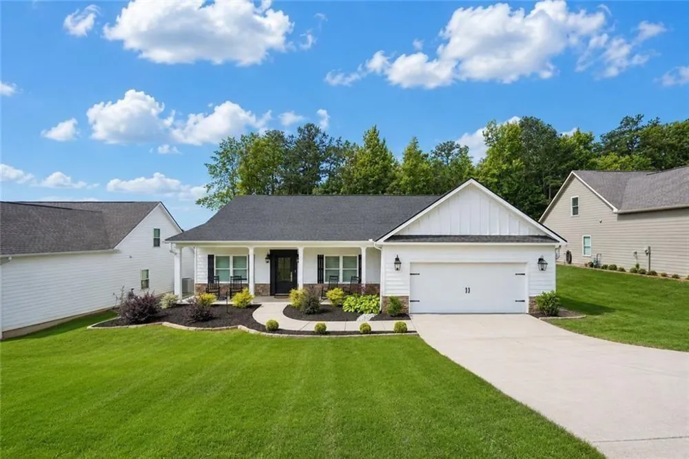 8851 St Andrews Parkway Winston, GA 30187
