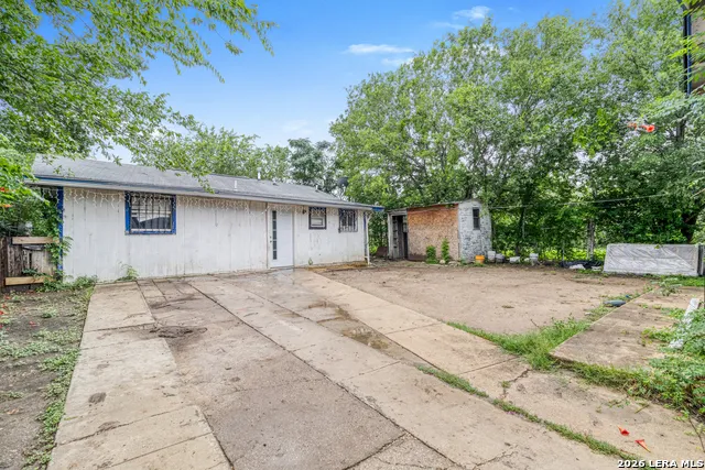 210 TEDDER ST San Antonio, TX 78211