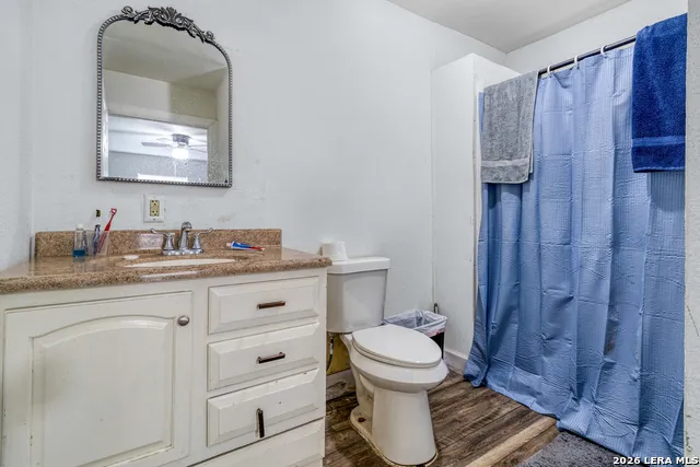 210 TEDDER ST San Antonio, TX 78211