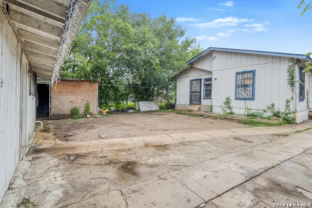 210 TEDDER ST San Antonio, TX 78211