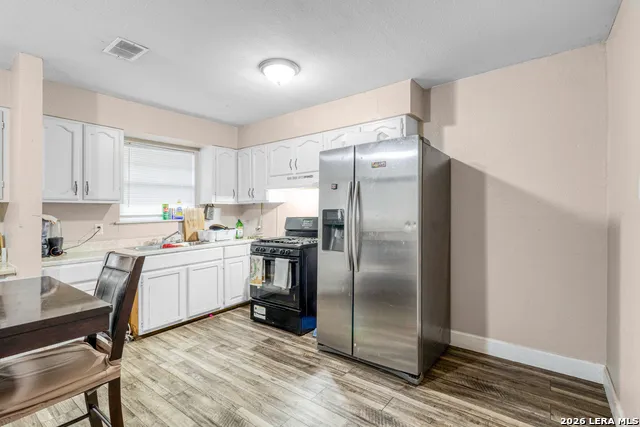 210 TEDDER ST San Antonio, TX 78211