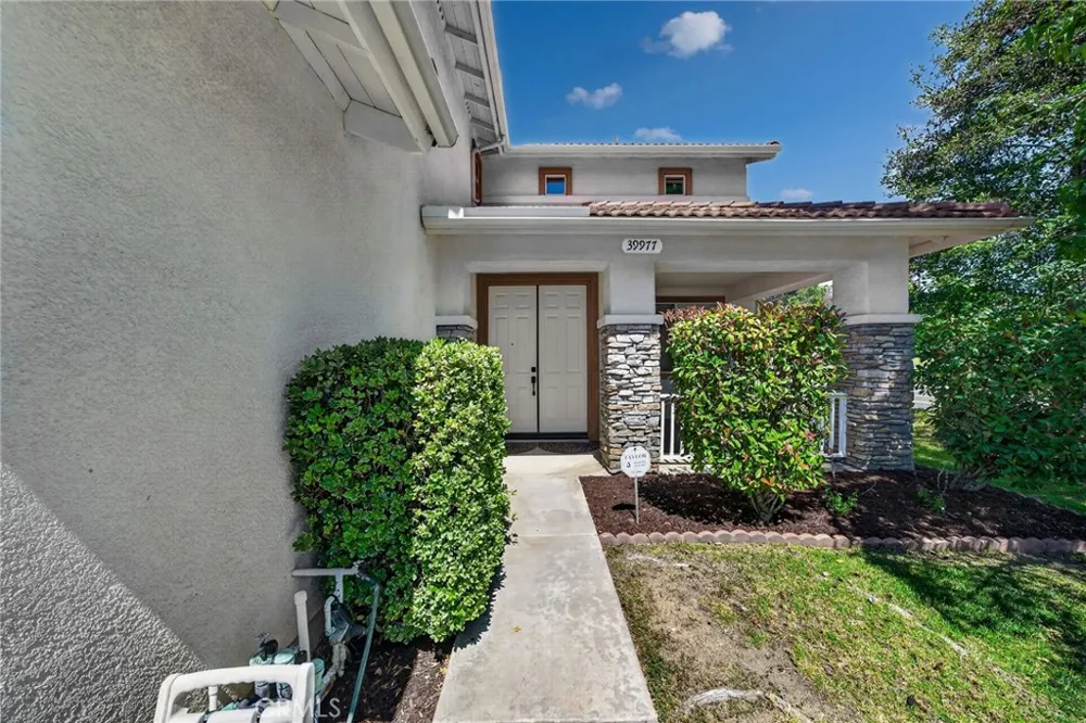 39977 Chalon Court Temecula, CA 92591