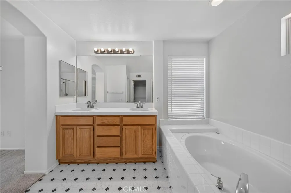 39977 Chalon Court Temecula, CA 92591