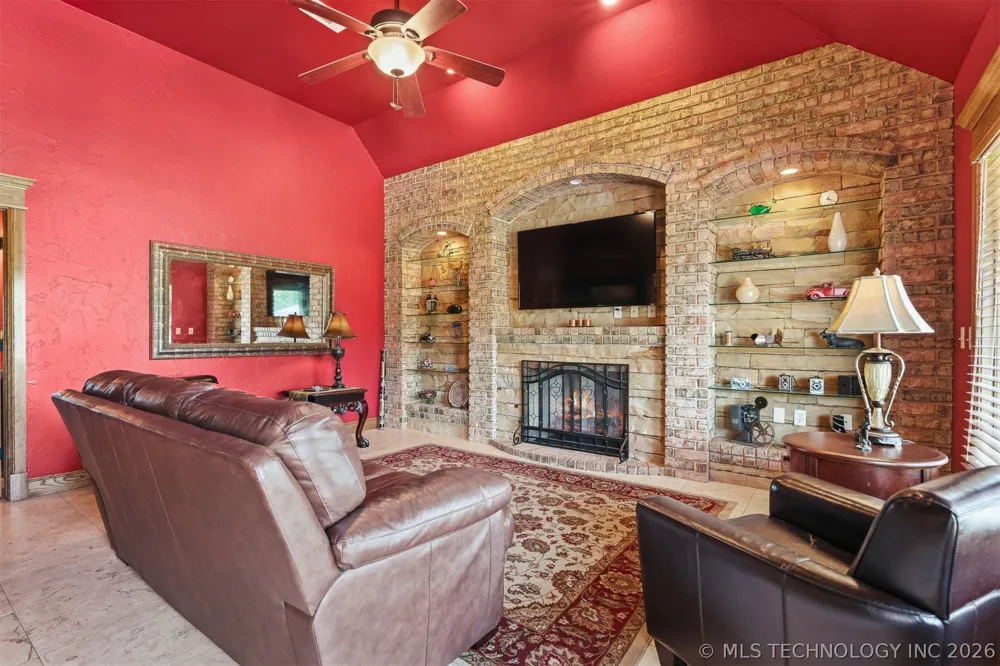 288 Sonora Lone Grove, OK 73401