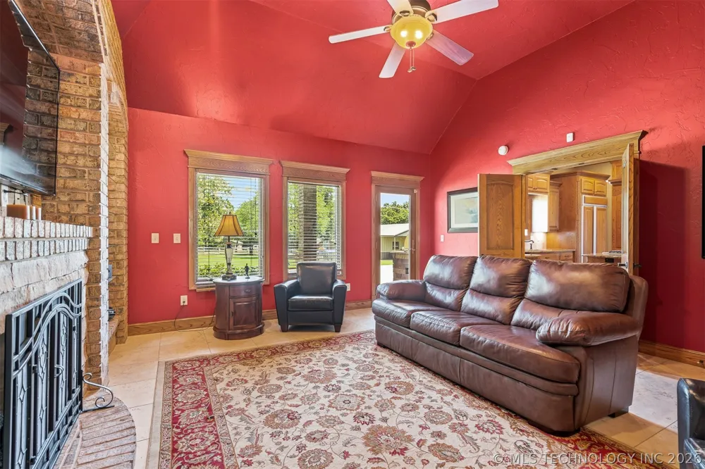 288 Sonora Lone Grove, OK 73401