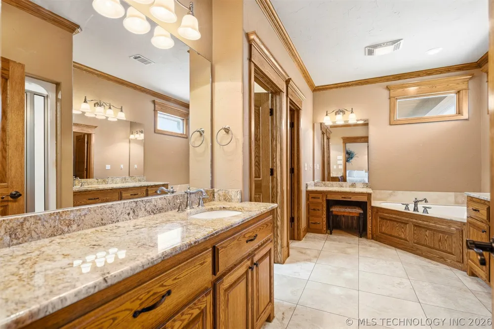288 Sonora Lone Grove, OK 73401
