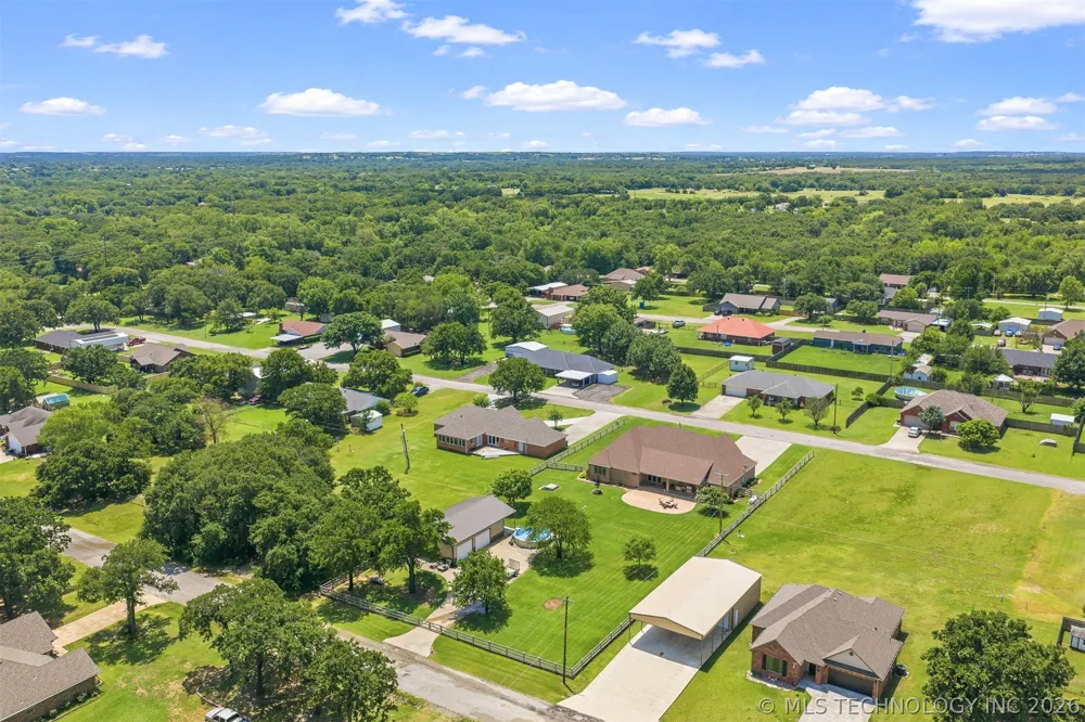 288 Sonora Lone Grove, OK 73401