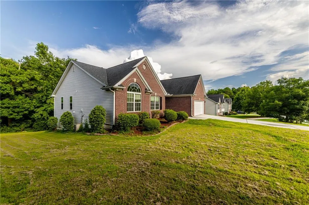 1784 Cedar Walk Lane Conley, GA 30288