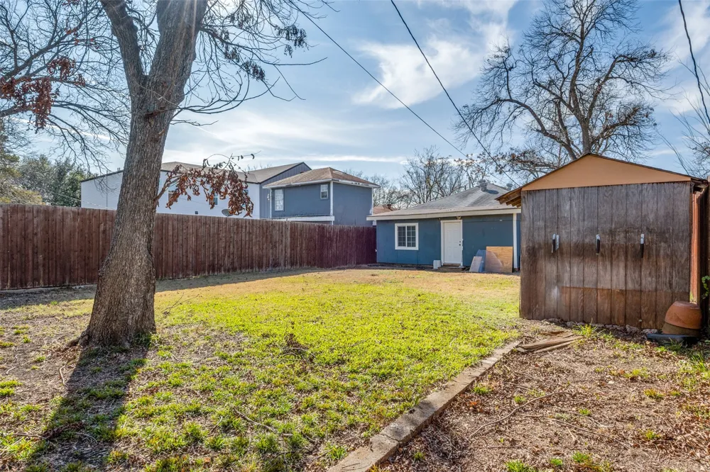 616 Wayne Street Dallas, TX 75223