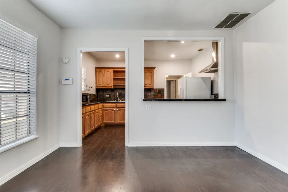 616 Wayne Street Dallas, TX 75223