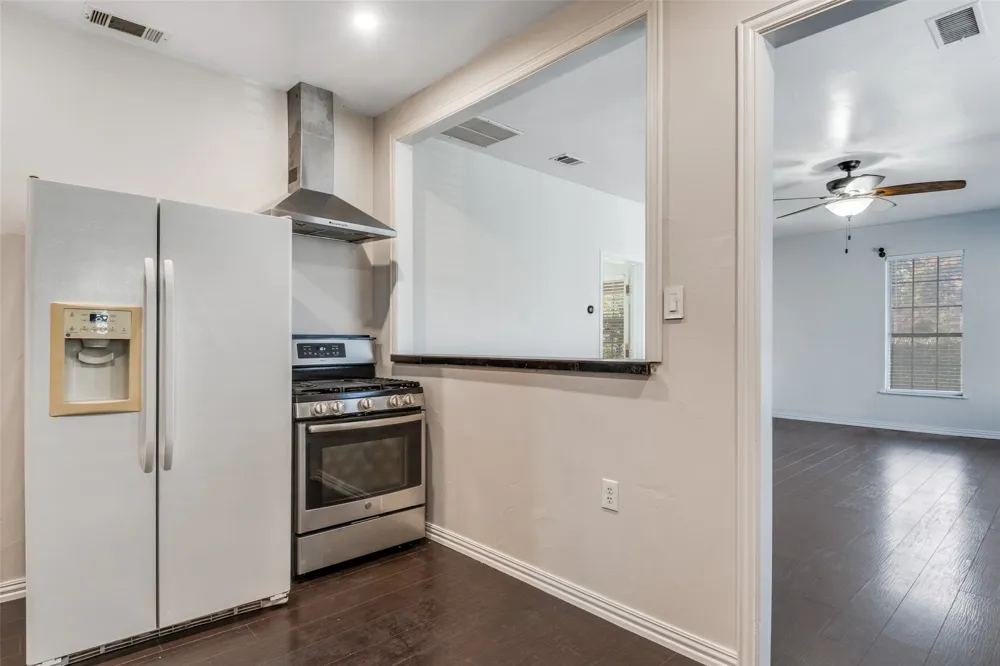 616 Wayne Street Dallas, TX 75223