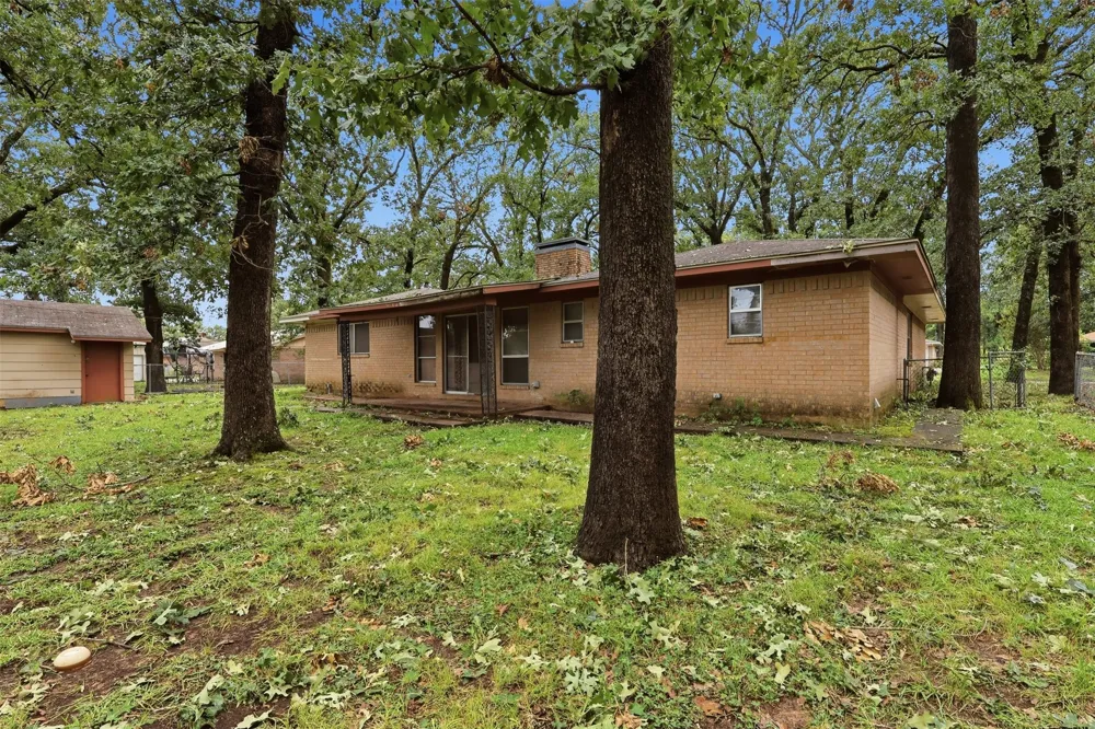 135 46th Street SW Paris, TX 75460