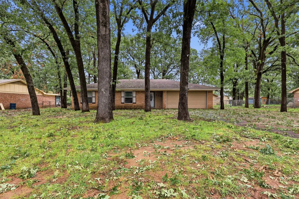 135 46th Street SW Paris, TX 75460