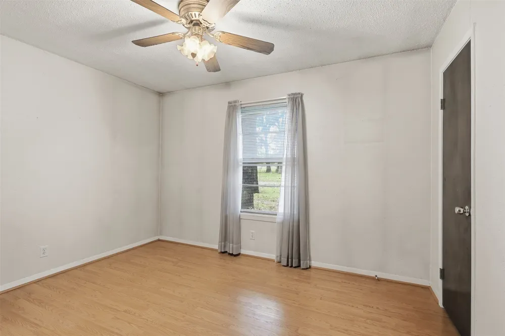 135 46th Street SW Paris, TX 75460