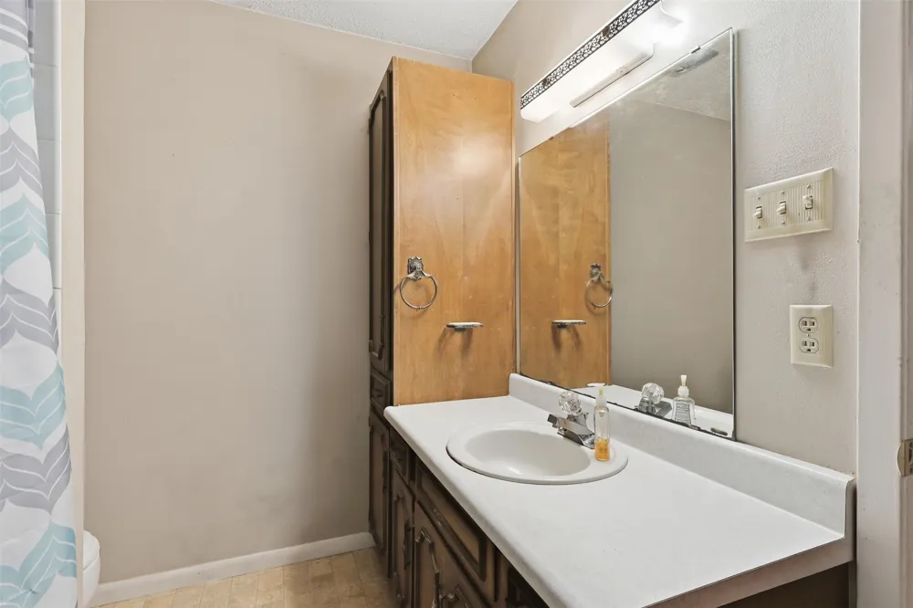 135 46th Street SW Paris, TX 75460