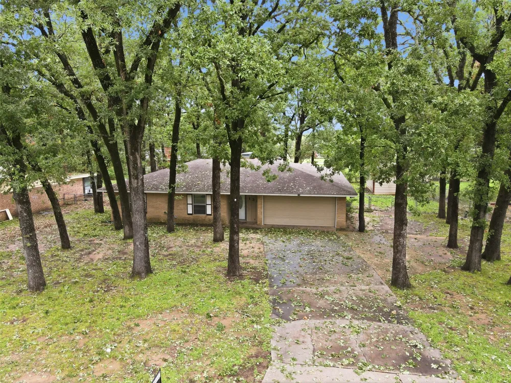 135 46th Street SW Paris, TX 75460