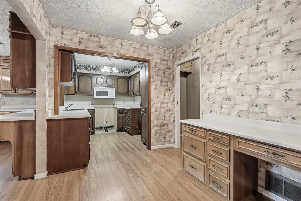 135 46th Street SW Paris, TX 75460