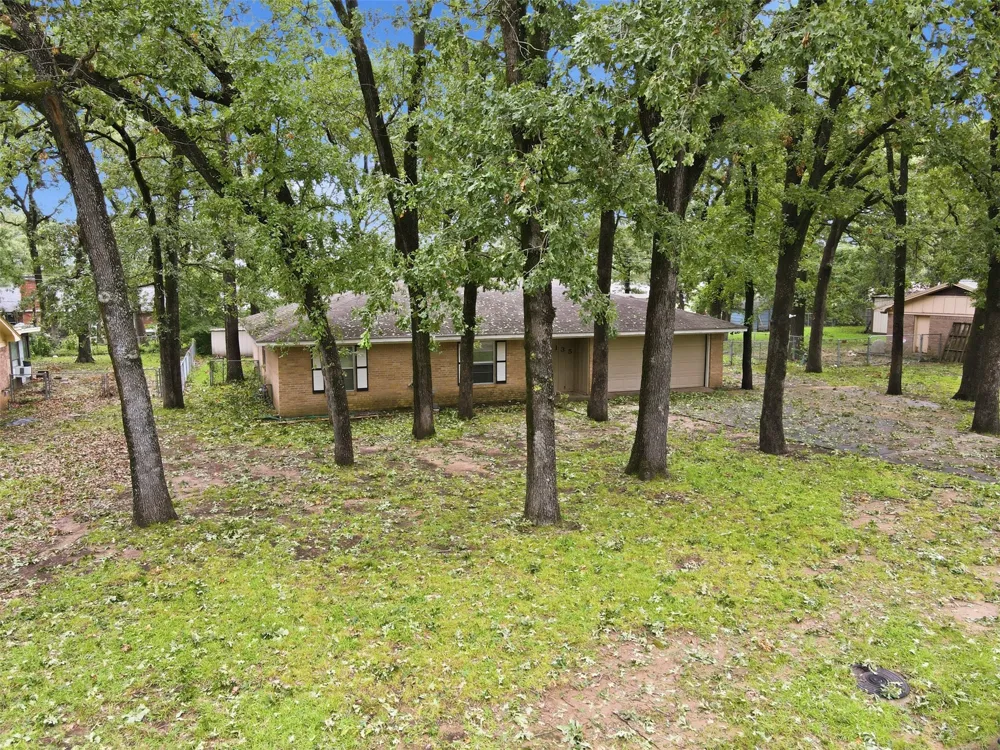 135 46th Street SW Paris, TX 75460