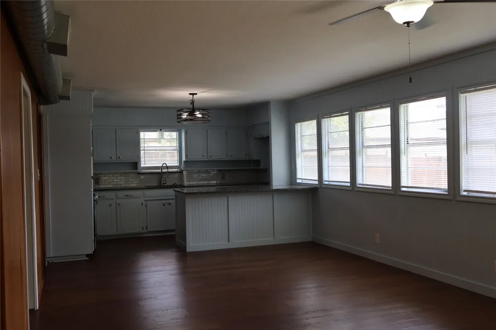 2516 Norfleet Street Sansom Park, TX 76114