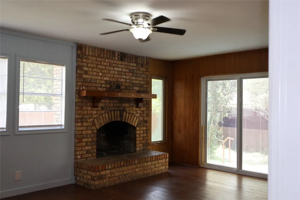 2516 Norfleet Street Sansom Park, TX 76114