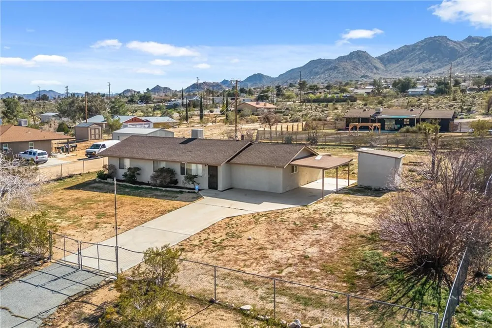 60425 Alta Mura Drive Joshua Tree, CA 92252