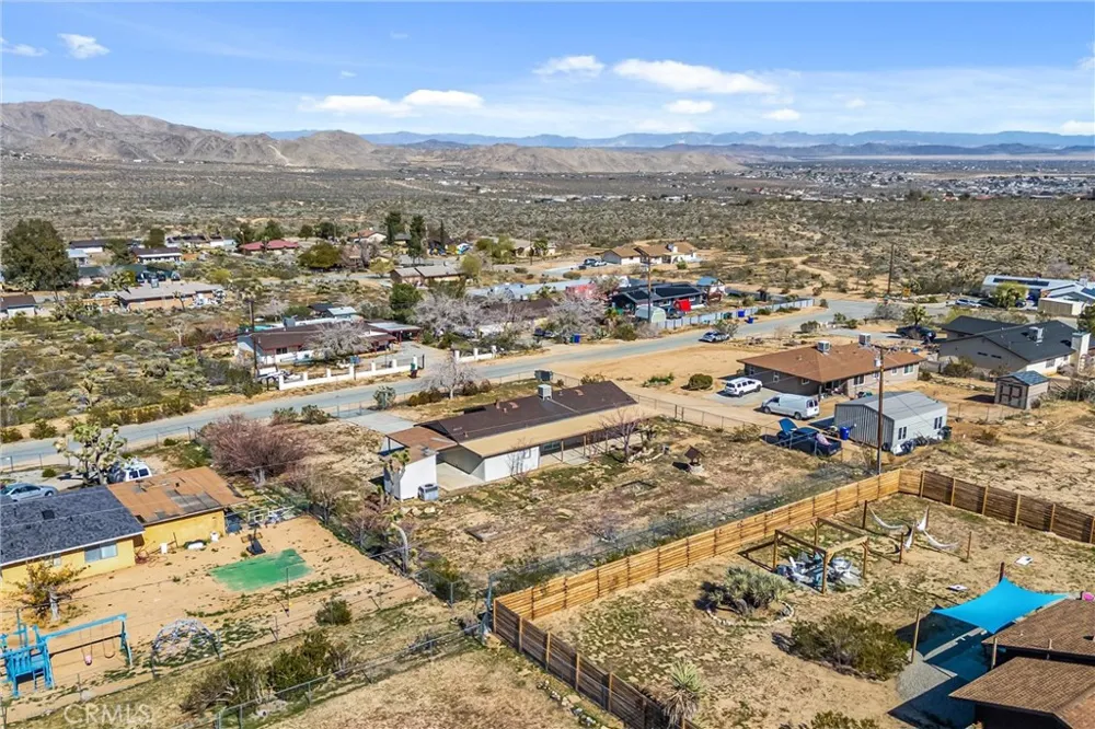 60425 Alta Mura Drive Joshua Tree, CA 92252