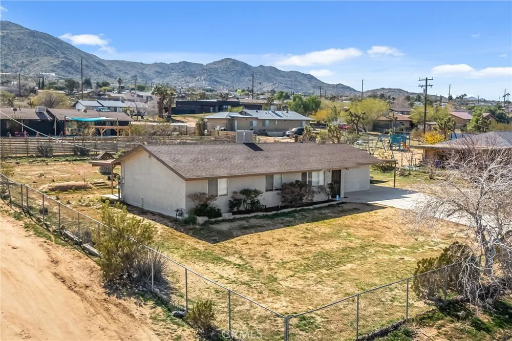 60425 Alta Mura Drive Joshua Tree, CA 92252