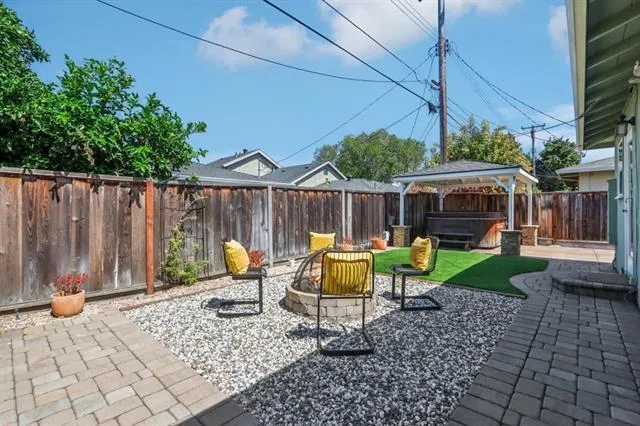 2171 Monterey Avenue Santa Clara, CA 95051