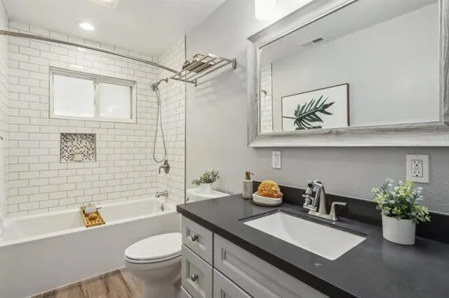 2171 Monterey Avenue Santa Clara, CA 95051