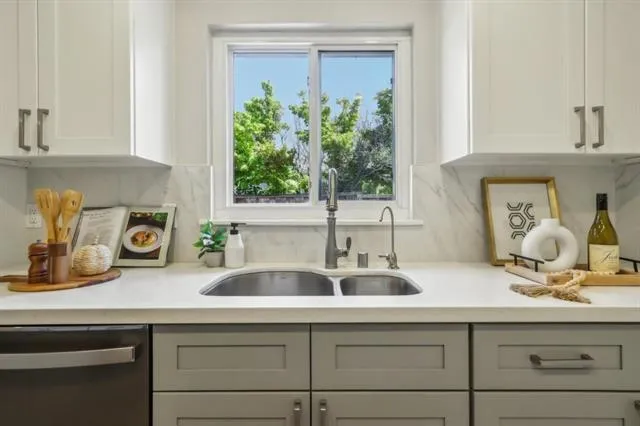 2171 Monterey Avenue Santa Clara, CA 95051