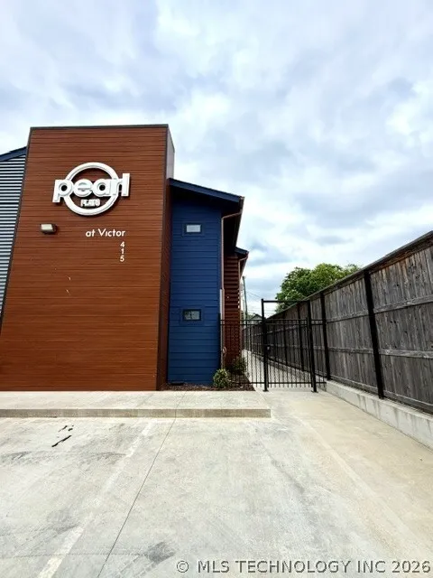 415 S VICTOR AVE S AVENUE #1