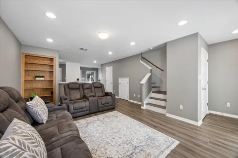6900 E Riverside Drive #31