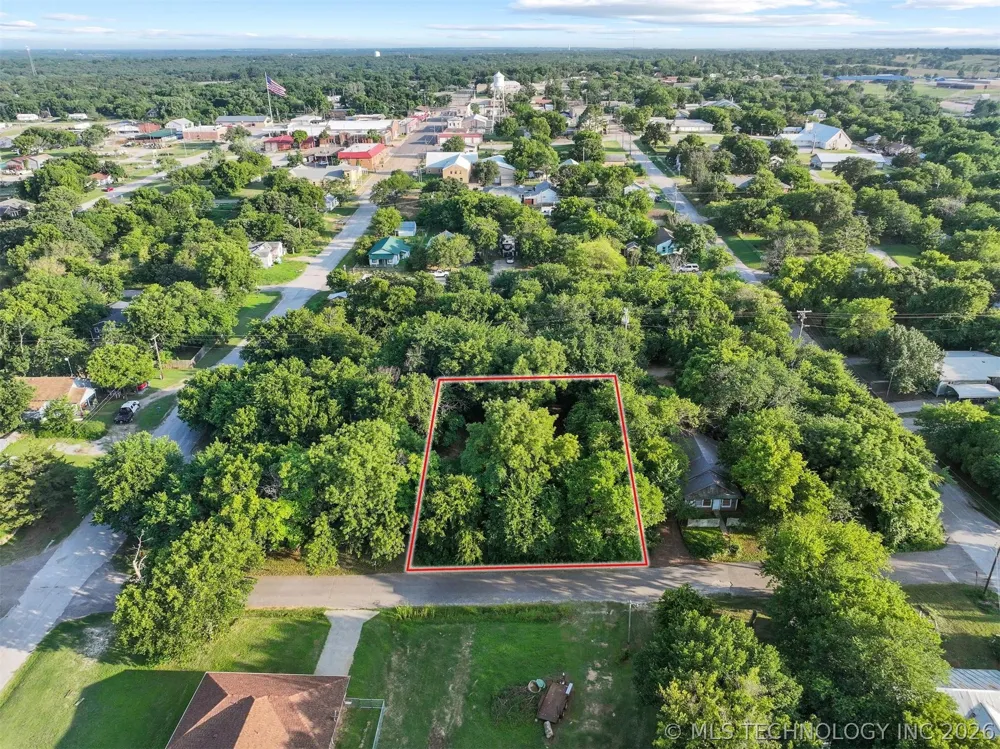 412 McGraw Street Healdton, OK 73438