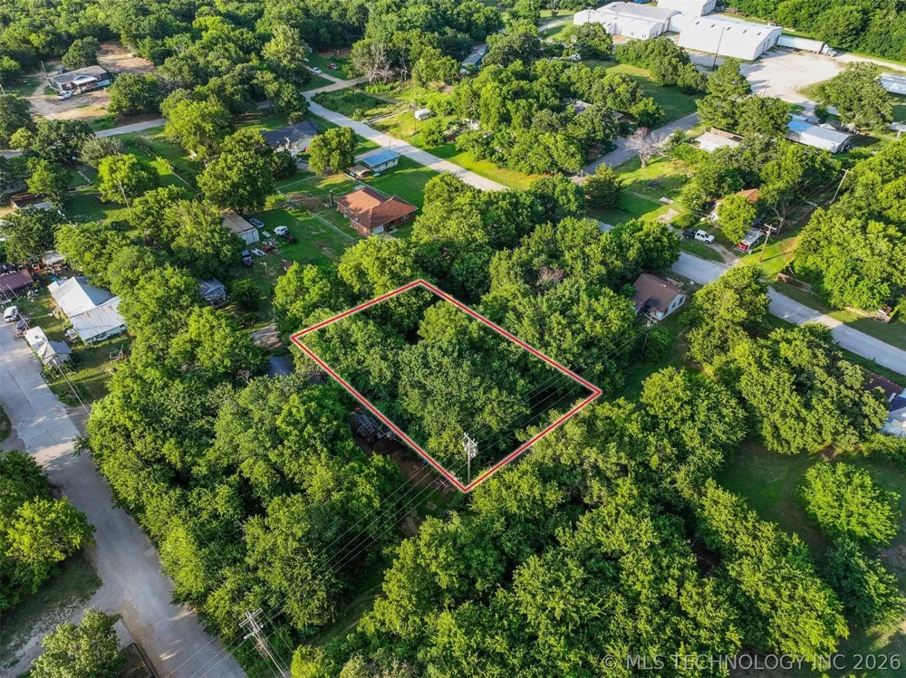 412 McGraw Street Healdton, OK 73438