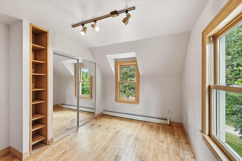 17701 Notre Dame Street NE Columbus, MN 55025